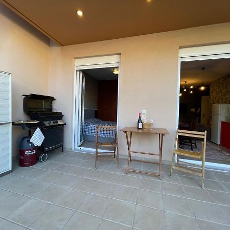 Kozani Hideaway For 2! Apartment Exterior photo