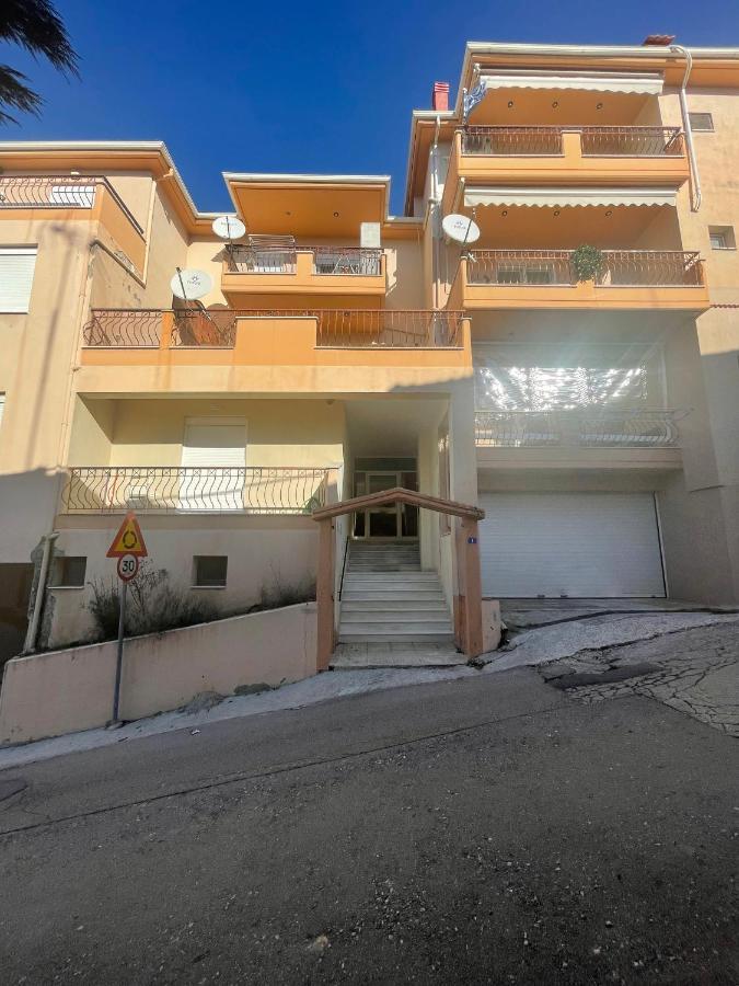 Kozani Hideaway For 2! Apartment Exterior photo